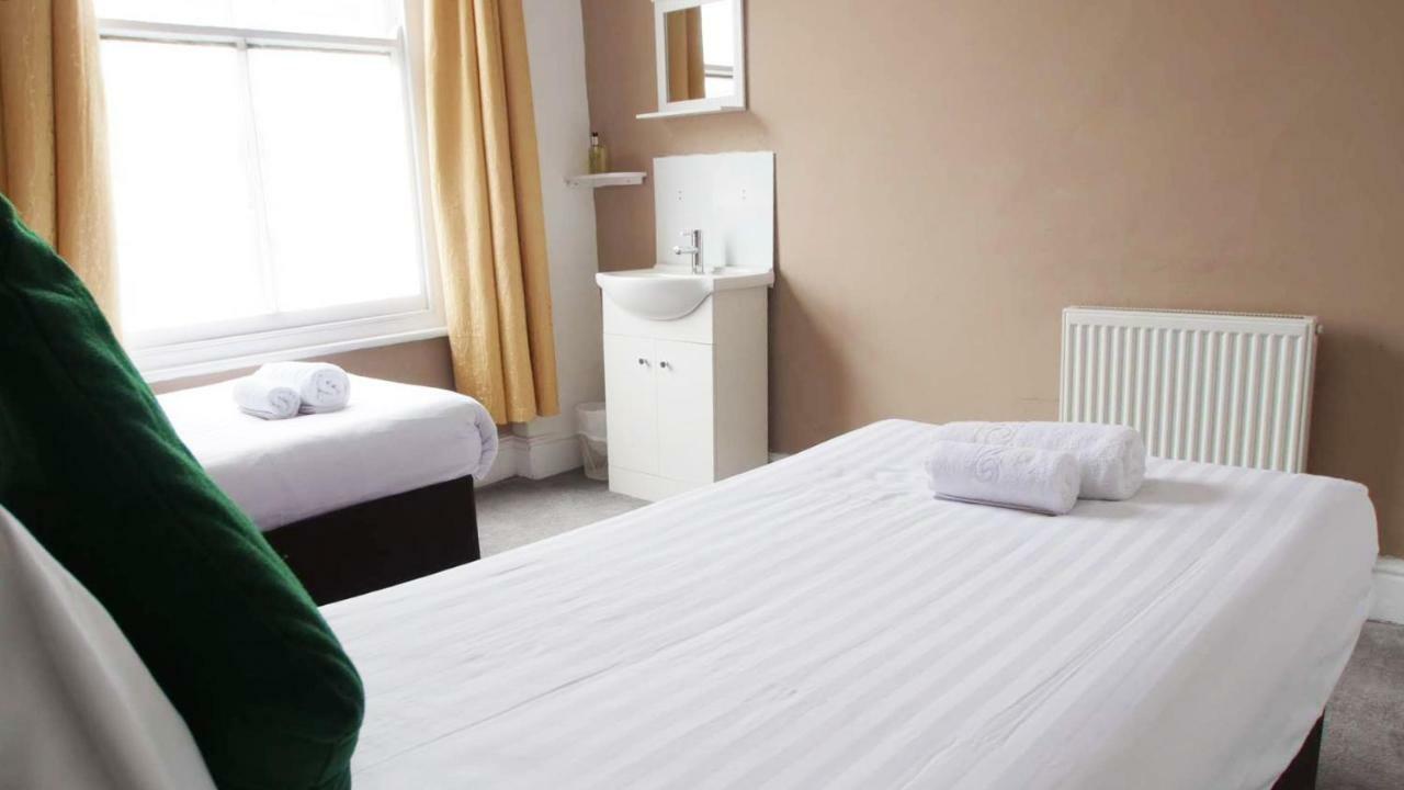 Hotel The Broadway 3*